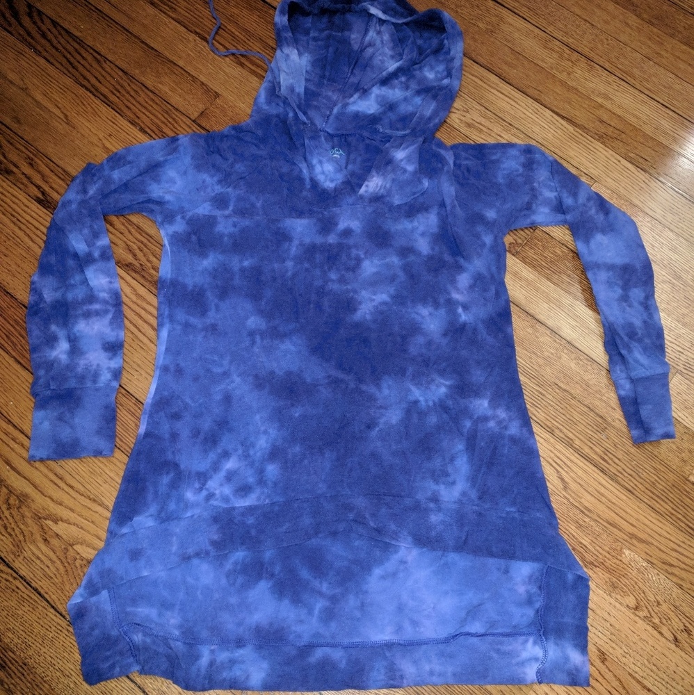 Asymmetric Long Sleeve Shirt